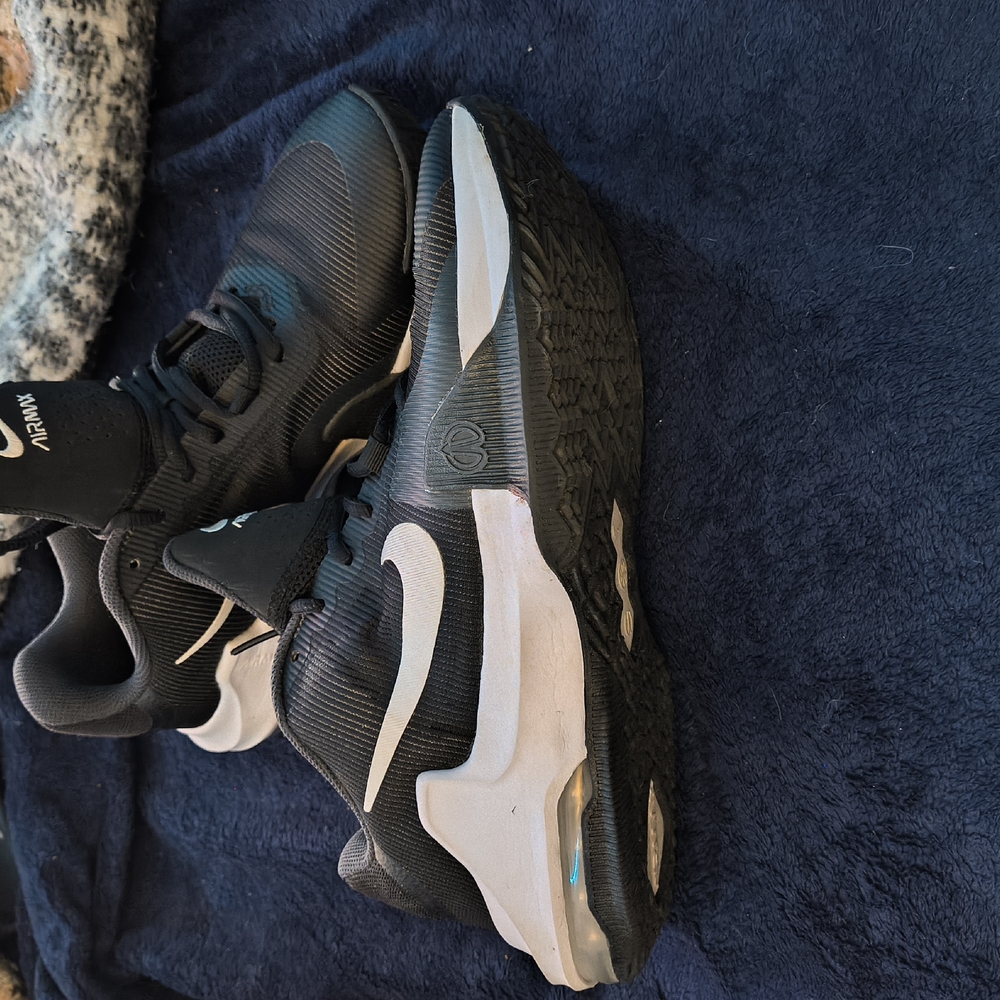 Nike Black and White Athletic Shoes